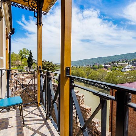 Metekhi'S Galavani Hotel Tbilisi Esterno foto
