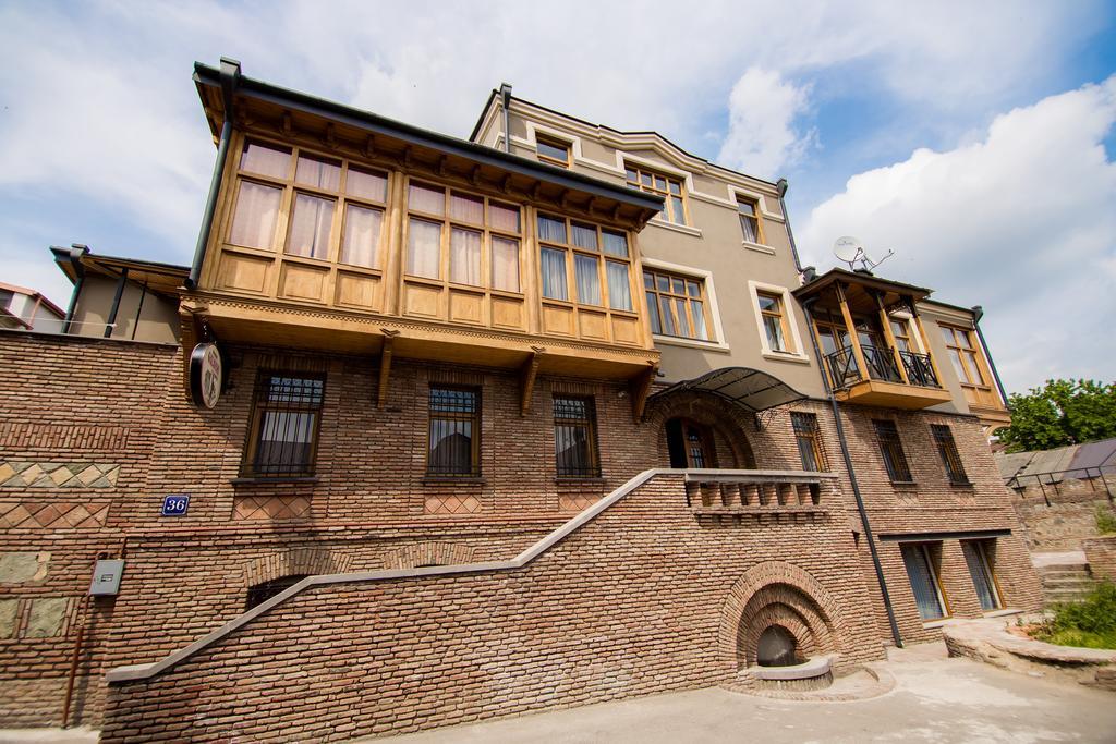 Metekhi'S Galavani Hotel Tbilisi Esterno foto