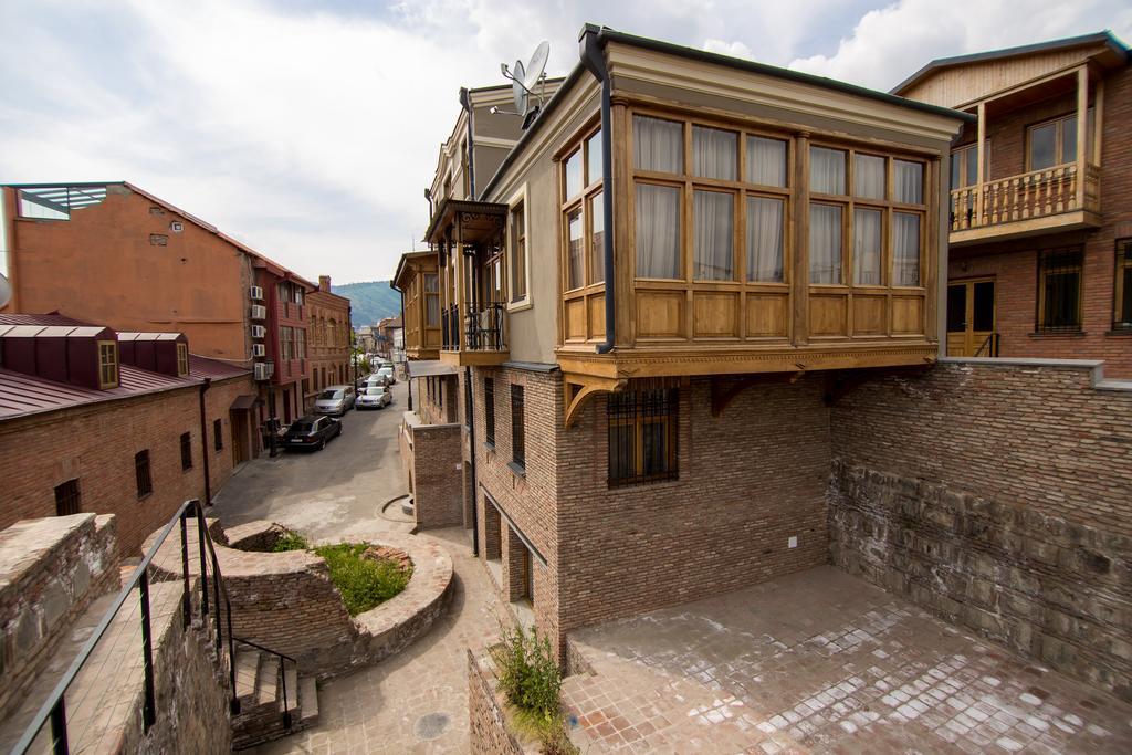 Metekhi'S Galavani Hotel Tbilisi Esterno foto