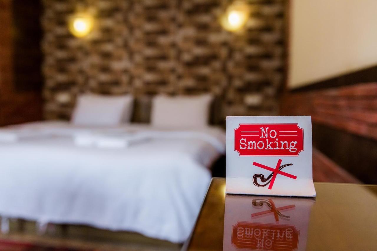 Metekhi'S Galavani Hotel Tbilisi Esterno foto